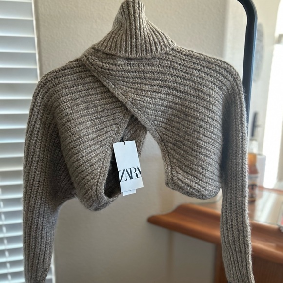 Zara brown/beige shrug - Picture 3 of 3